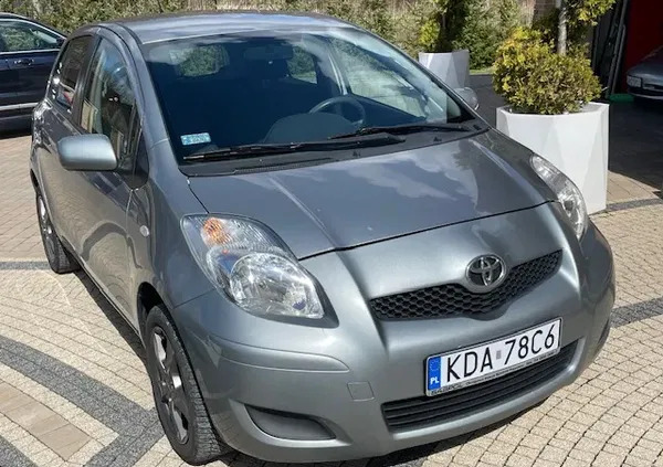 toyota małopolskie Toyota Yaris cena 17900 przebieg: 203642, rok produkcji 2011 z Tarnów